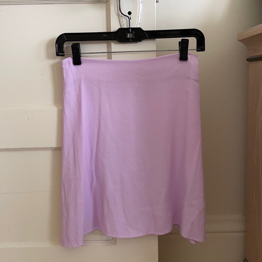 New Brandy Melville Lavender Daisy Print Skirt ✨